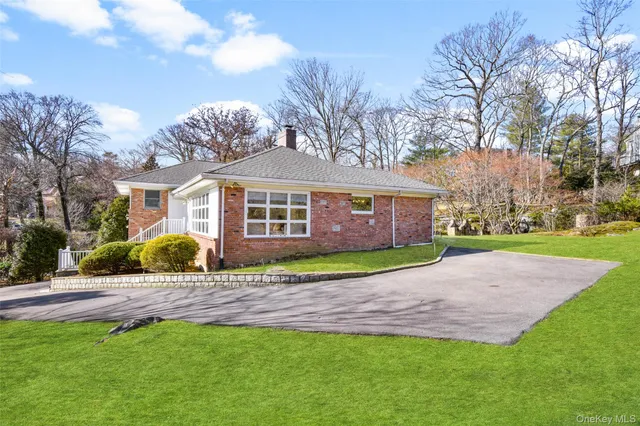 $1,395,000 | 60 Overhill Road, New Rochelle, NY 10804