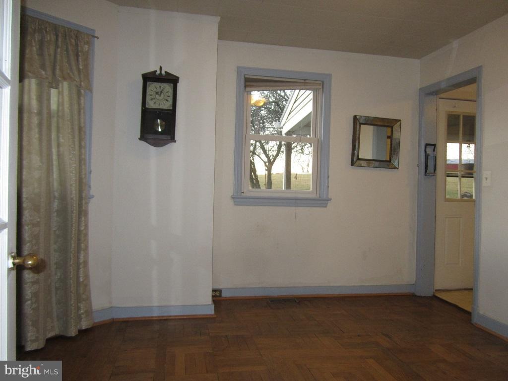 15520 Comus Road Clarksburg, MD 20871 - Photo 10 of 14 Dining Room