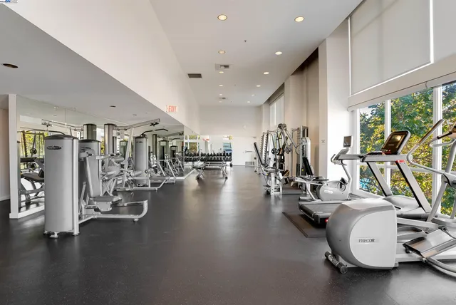 $600,000 | 222 Broadway, Unit 1012, Oakland, CA 94607