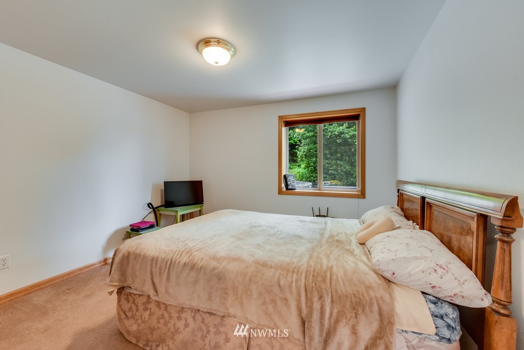 24009 South Lake Roesiger Road Snohomish, WA 98290 - Photo 12 of 25