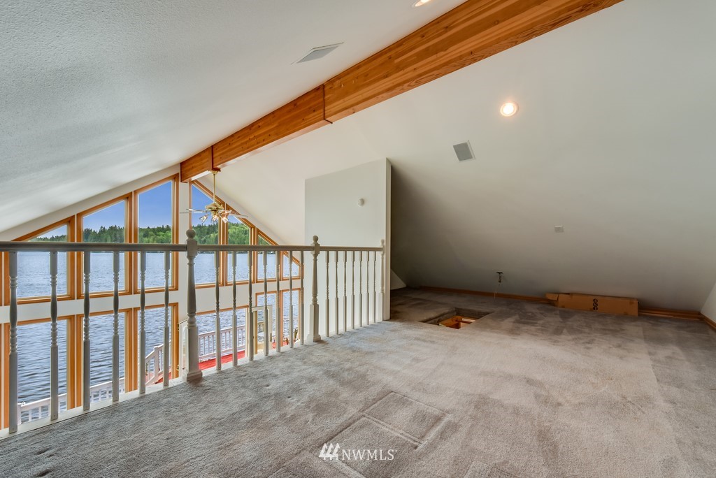 24009 South Lake Roesiger Road Snohomish, WA 98290 - Photo 13 of 25