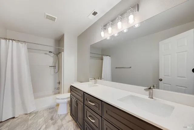 $579,000 | 5 Fargo Court, Rohnert Park, CA 94928