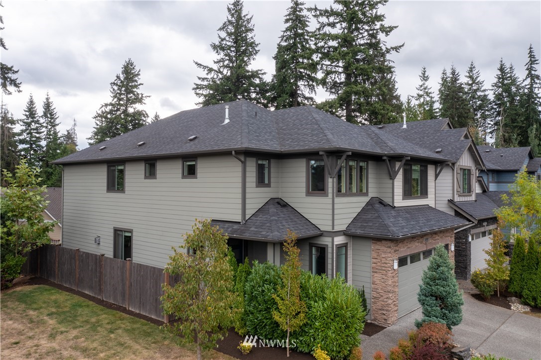 16907 1st Avenue West Bothell, WA 98012 - Photo 2 of 36 Gallery Image 2