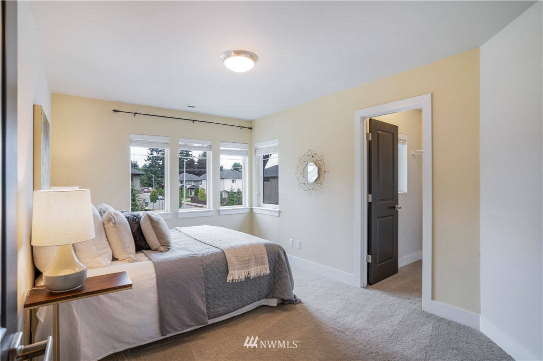 16907 1st Avenue West Bothell, WA 98012 - Photo 14 of 36 Gallery Image 14