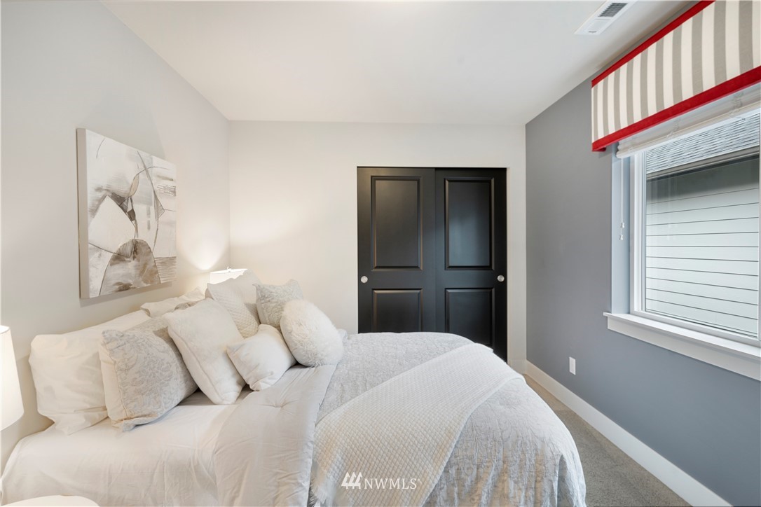16907 1st Avenue West Bothell, WA 98012 - Photo 21 of 36 Gallery Image 21