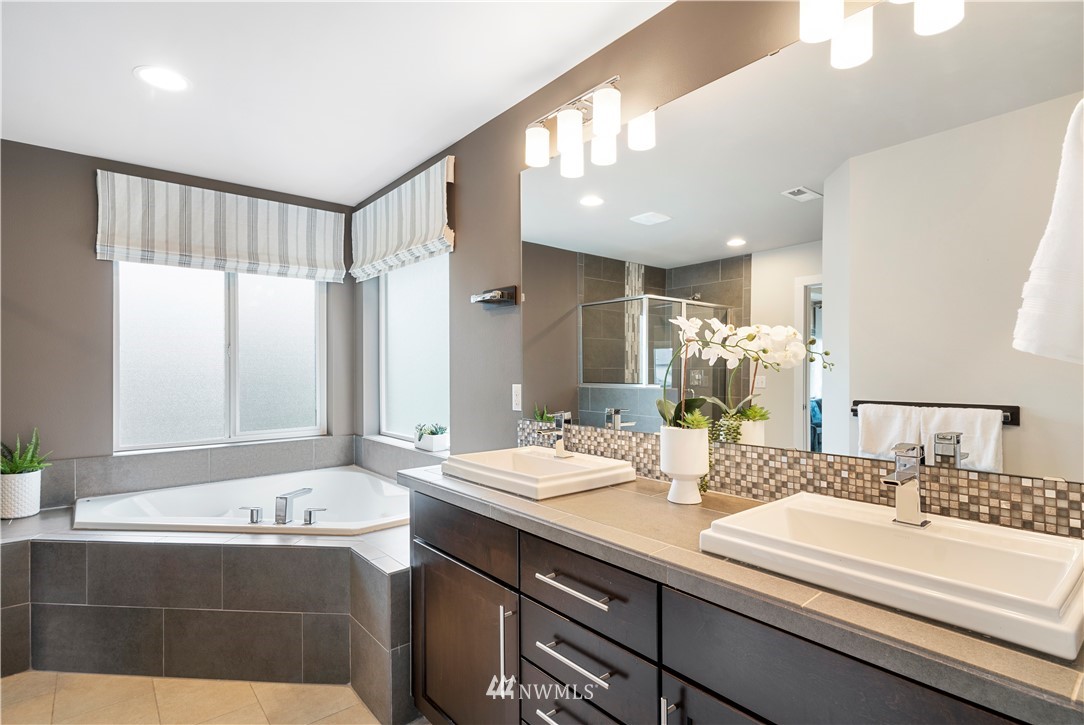 16907 1st Avenue West Bothell, WA 98012 - Photo 26 of 36 Gallery Image 26