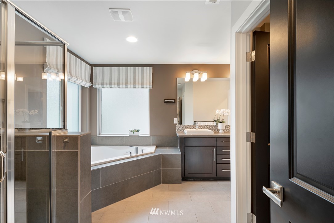 16907 1st Avenue West Bothell, WA 98012 - Photo 28 of 36 Gallery Image 28
