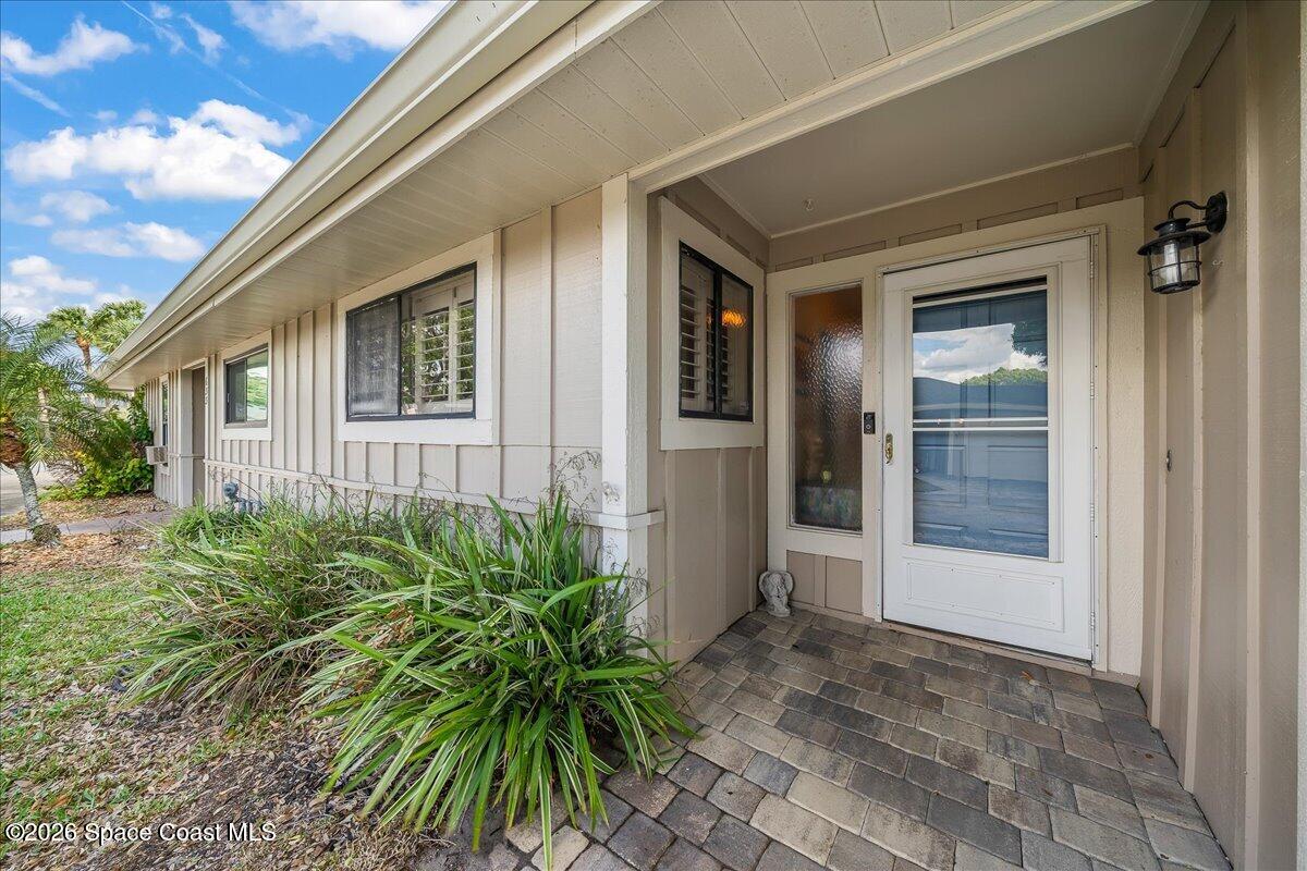 635 Jubilee Street Melbourne, FL 32940 - Photo 8 of 22 Front entry
