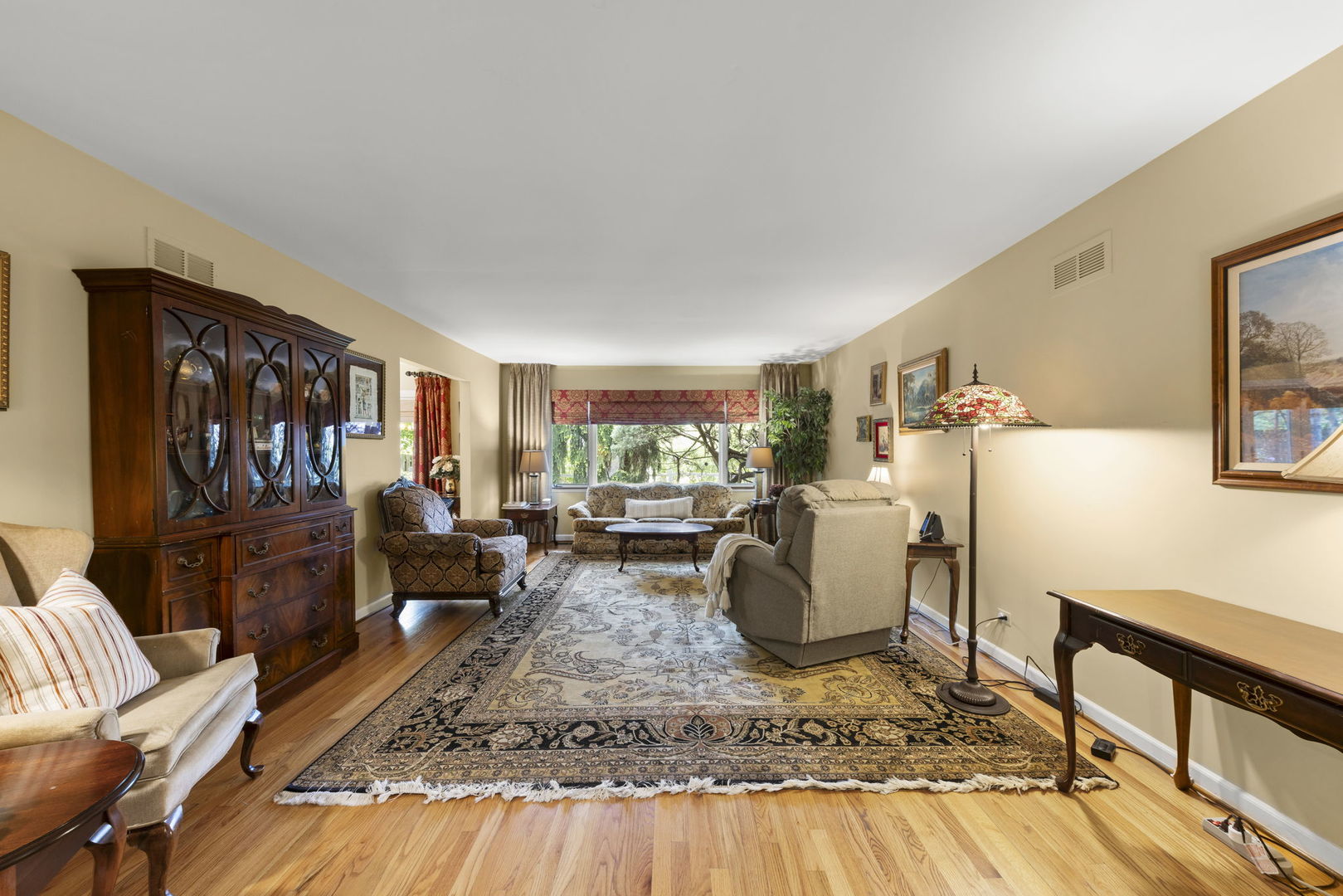 228 Pembroke Road Naperville, IL 60540 - Photo 15 of 41 Gallery Image 15
