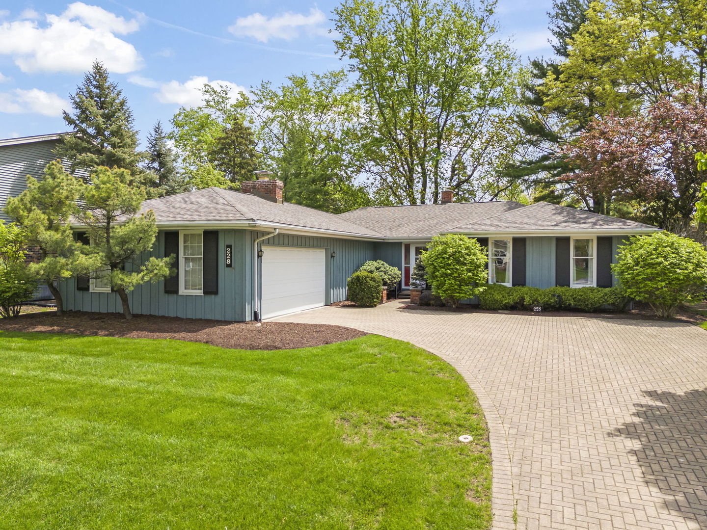 228 Pembroke Road Naperville, IL 60540 - Photo 41 of 41 Gallery Image 41