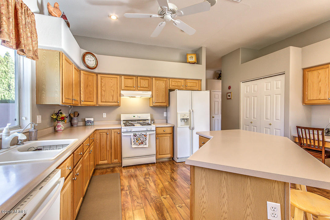 2289 East Victor Road Gilbert, AZ 85296 - Photo 12 of 43 Victor-12