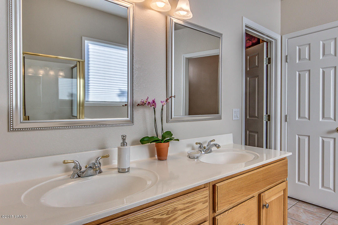 2289 East Victor Road Gilbert, AZ 85296 - Photo 21 of 43 Victor-21