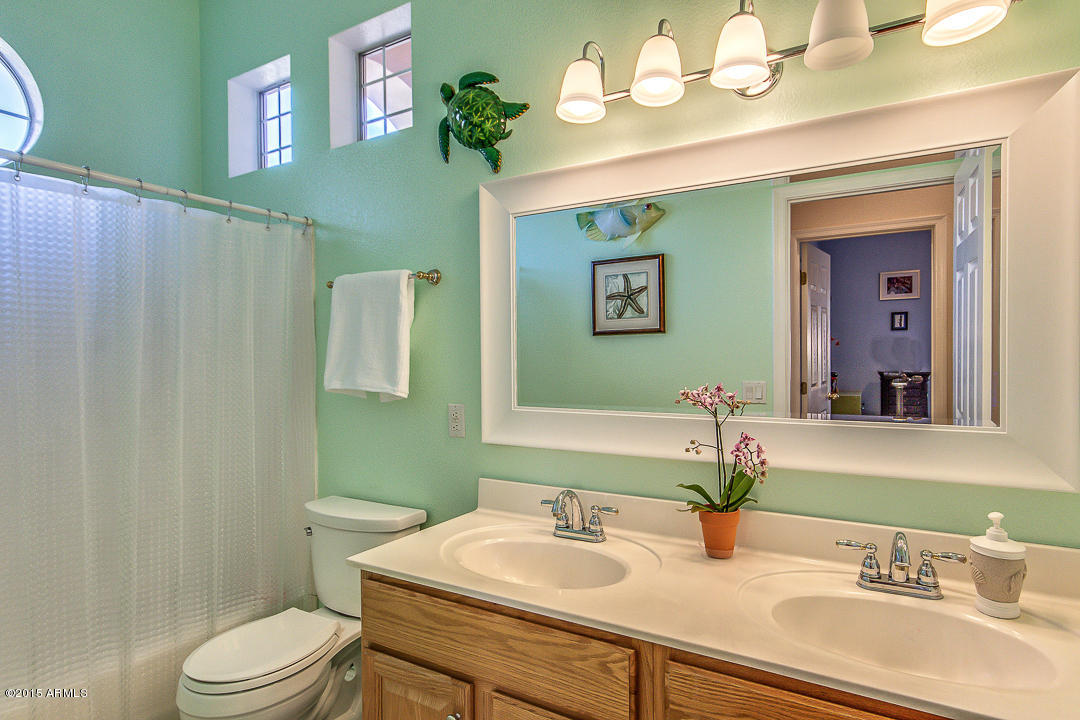 2289 East Victor Road Gilbert, AZ 85296 - Photo 25 of 43 Victor-26