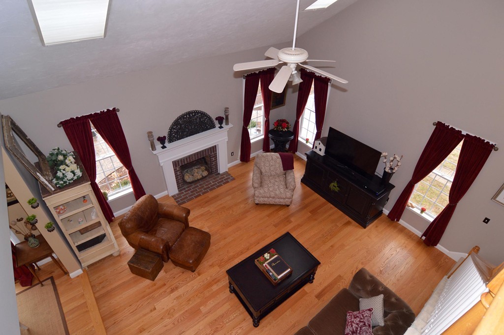 27 Plantation Road Mansfield, MA 02048 - Photo 10 of 30 Gallery Image 10