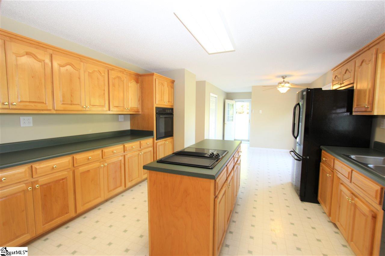 230 Oak Valley Road Spartanburg, SC 29302 - Photo 5 of 25 Gallery Image 5