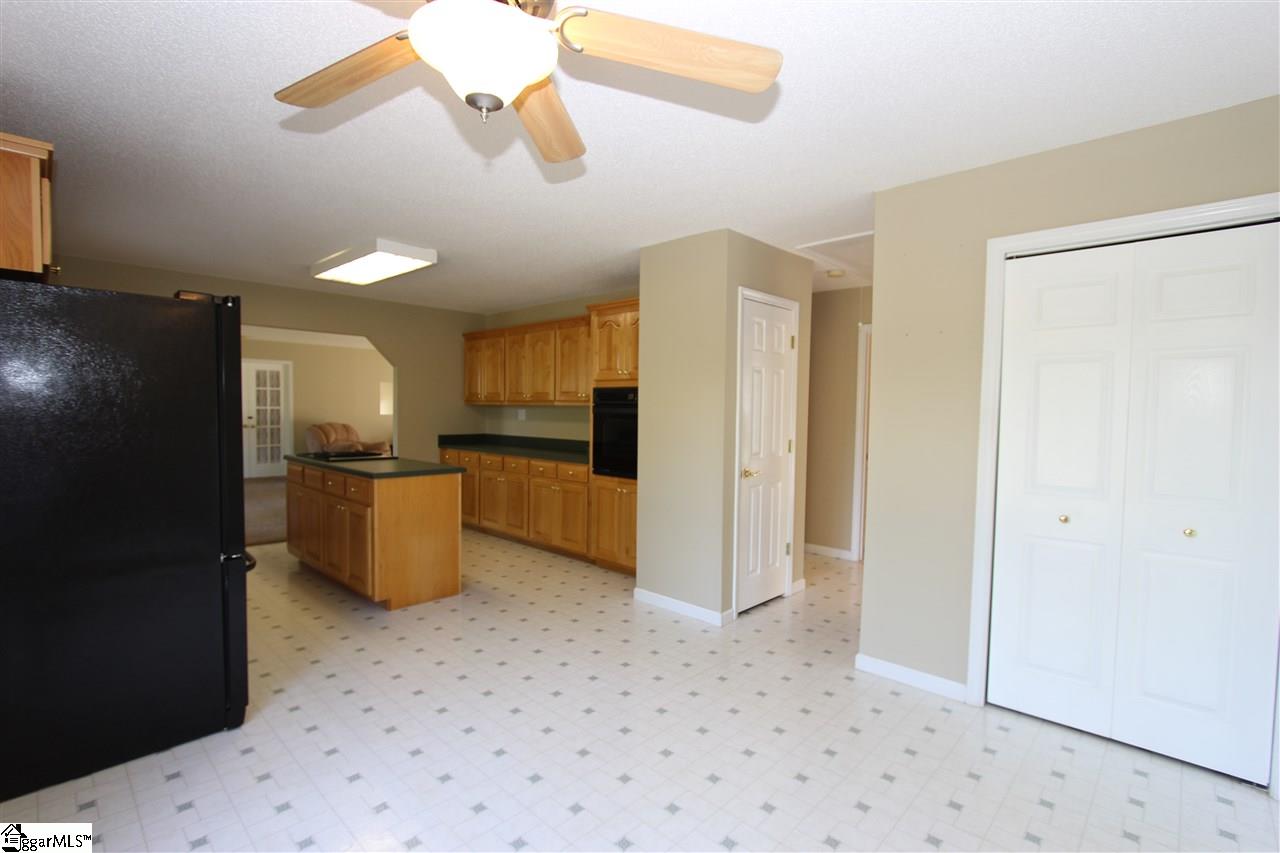 230 Oak Valley Road Spartanburg, SC 29302 - Photo 8 of 25 Gallery Image 8