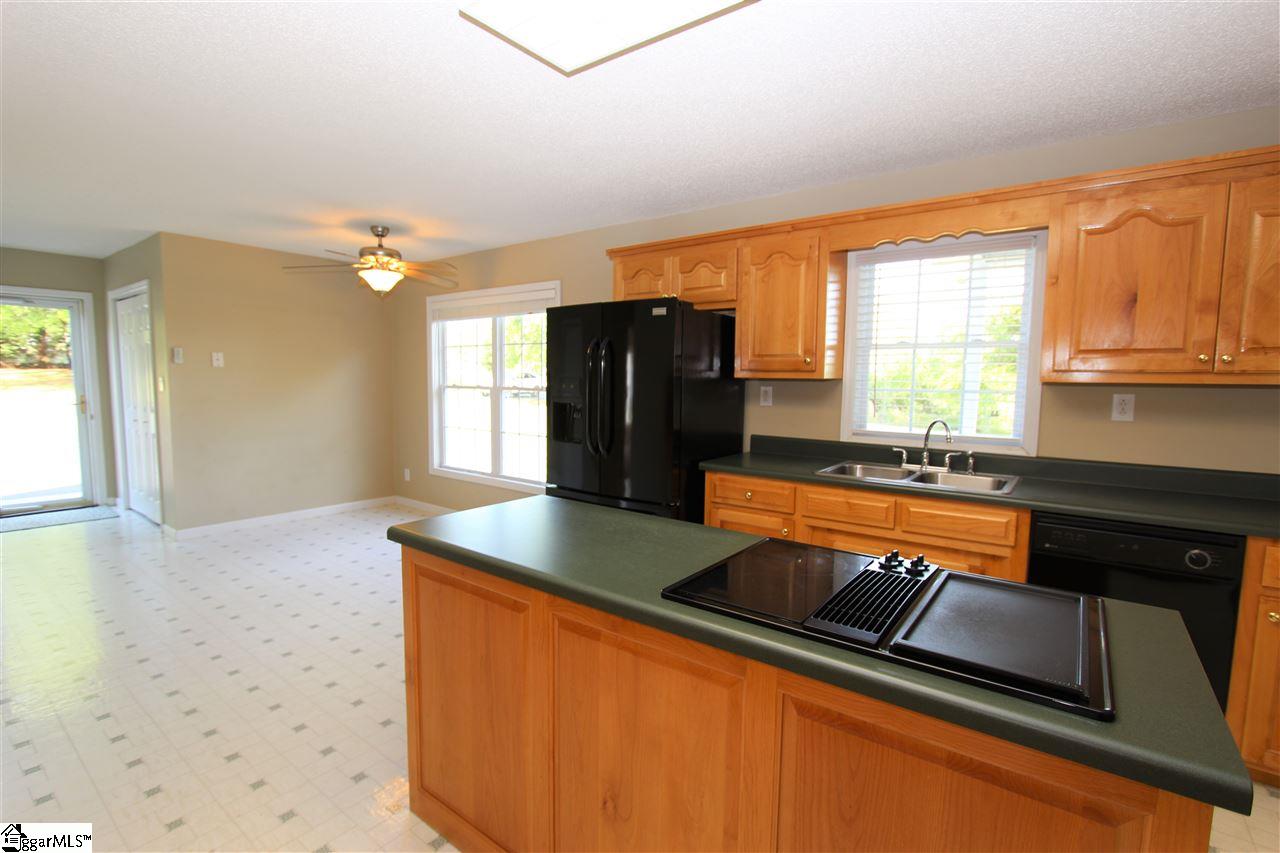 230 Oak Valley Road Spartanburg, SC 29302 - Photo 9 of 25 Gallery Image 9