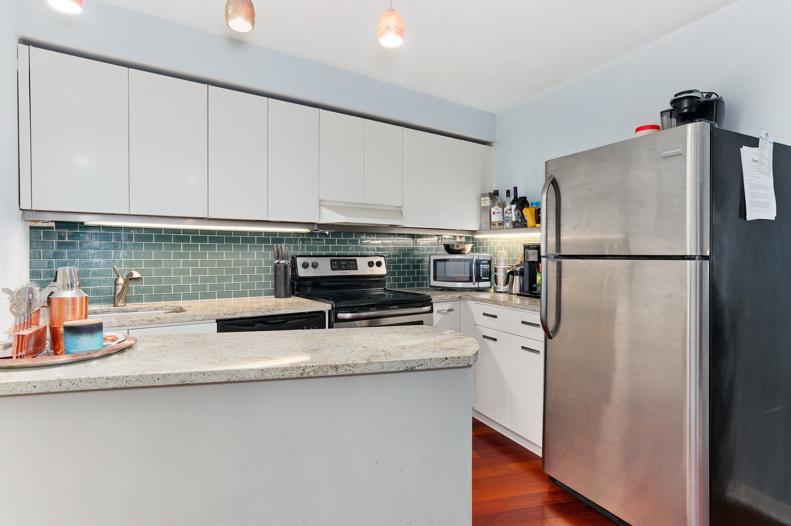 300 North State Street, Unit 3605 Chicago, IL 60654 - Photo 2 of 19