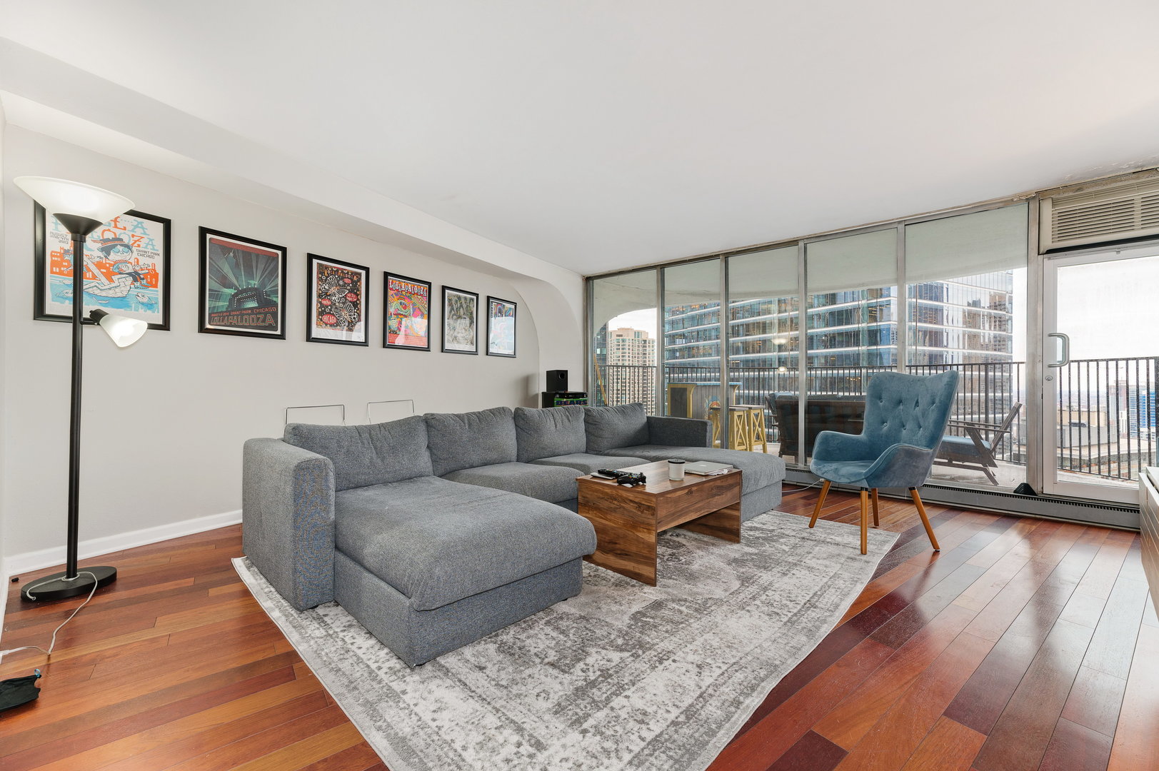 300 North State Street, Unit 3605 Chicago, IL 60654 - Photo 5 of 19