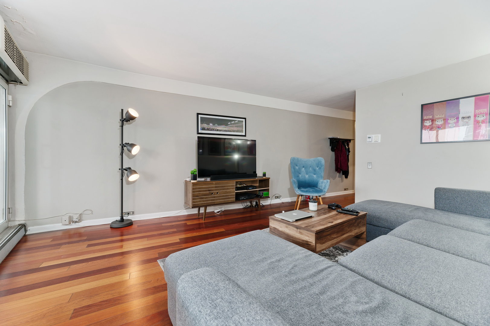 300 North State Street, Unit 3605 Chicago, IL 60654 - Photo 8 of 19