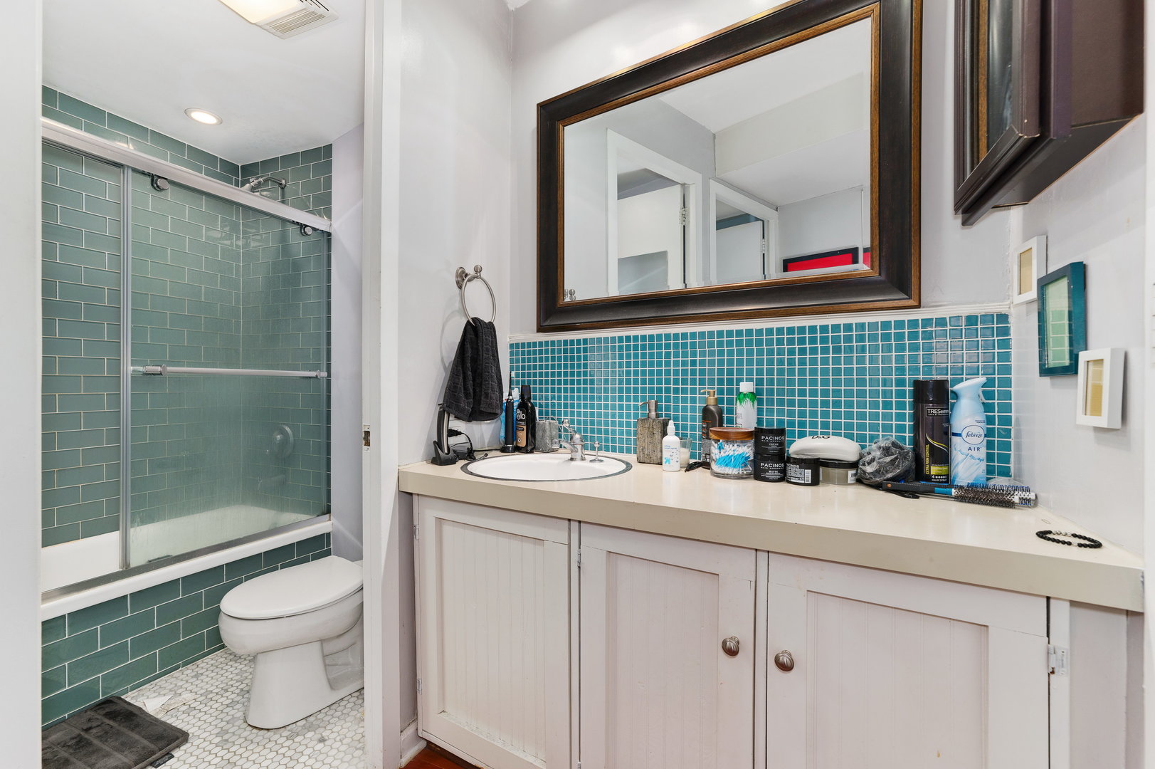 300 North State Street, Unit 3605 Chicago, IL 60654 - Photo 9 of 19