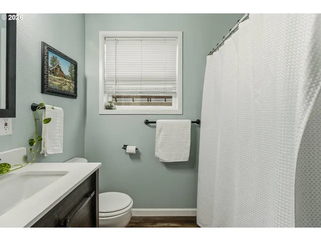 $450,000 | 11937 Northeast Holladay Street, Portland, OR 97220