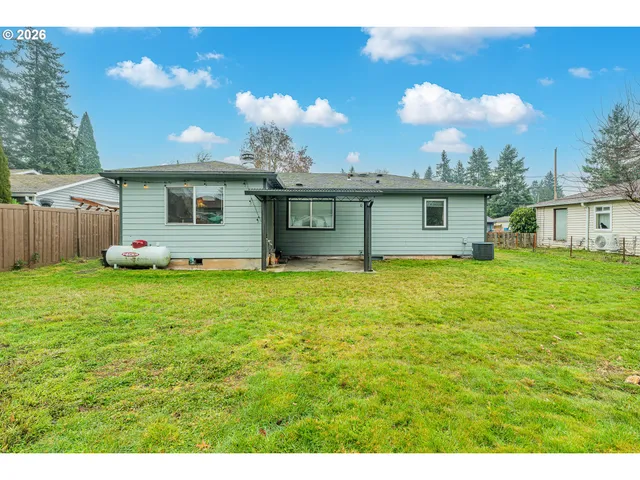$450,000 | 11937 Northeast Holladay Street, Portland, OR 97220
