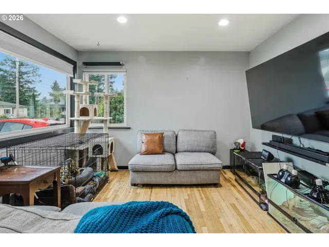 $450,000 | 11937 Northeast Holladay Street, Portland, OR 97220