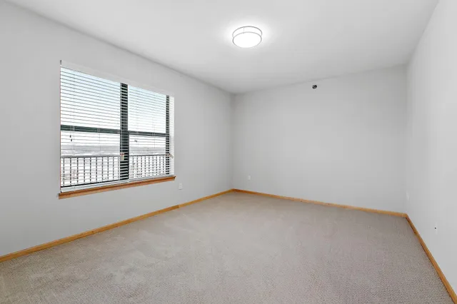 $309,900 | 1155 Ford Road, Unit 512, St. Louis Park, MN 55426