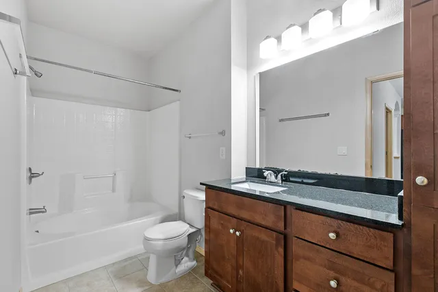 $309,900 | 1155 Ford Road, Unit 512, St. Louis Park, MN 55426