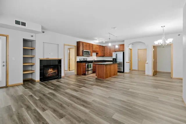 $309,900 | 1155 Ford Road, Unit 512, St. Louis Park, MN 55426