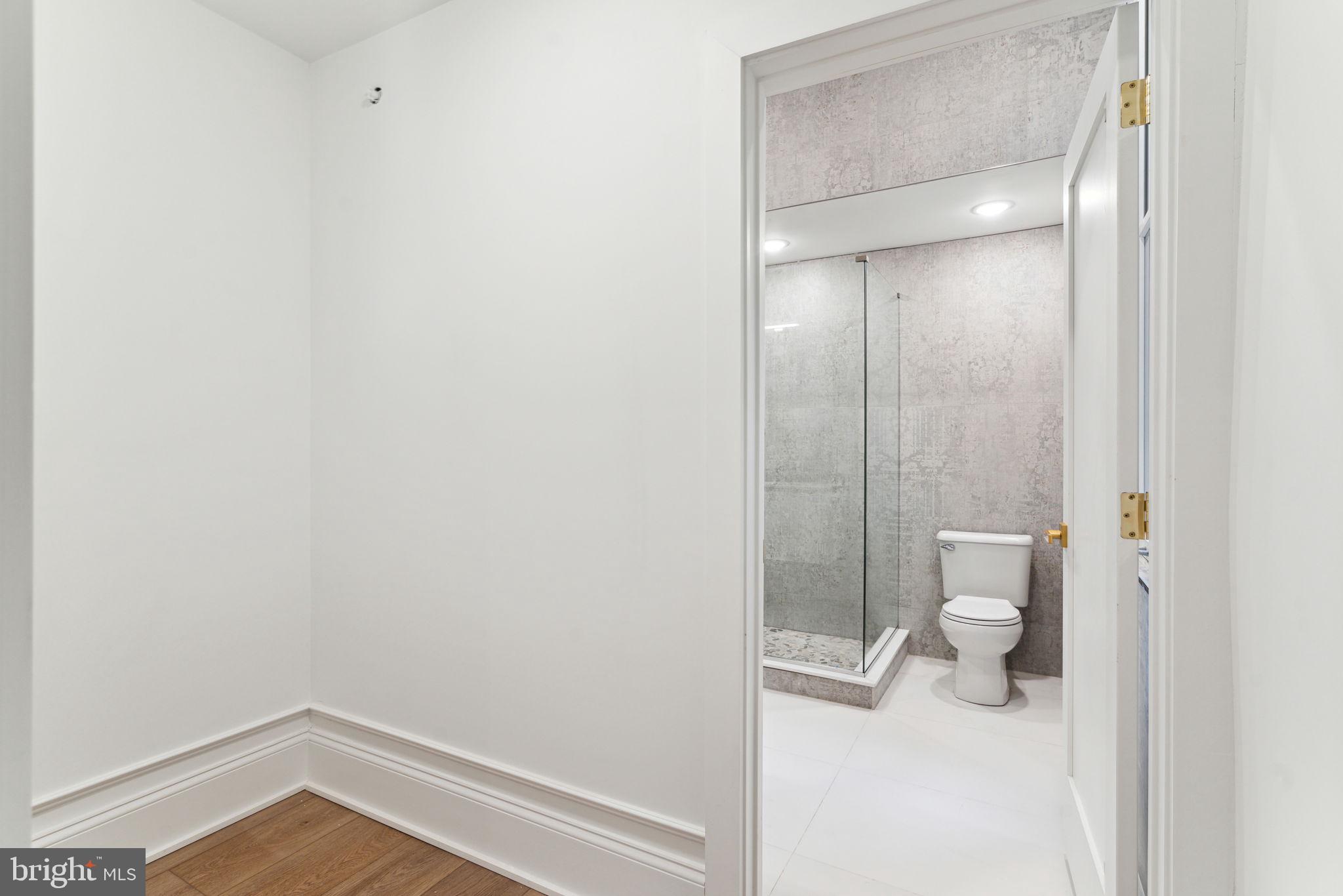 1822 Chestnut Street, Unit 3R Philadelphia, PA 19103 - Photo 24 of 27