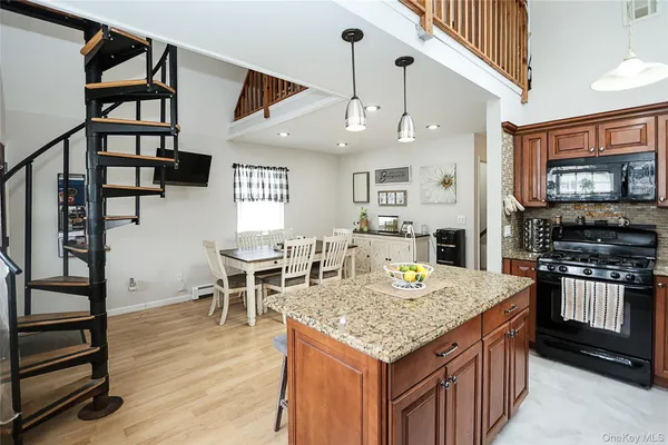 $549,999 | 129 Norwalk Avenue, Unit A, Medford, NY 11763