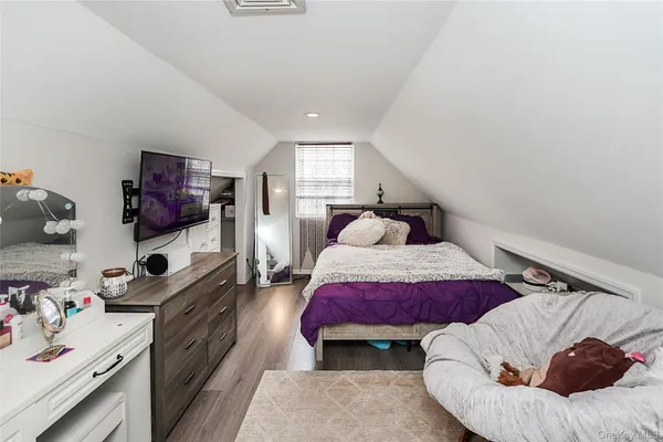 $549,999 | 129 Norwalk Avenue, Unit A, Medford, NY 11763