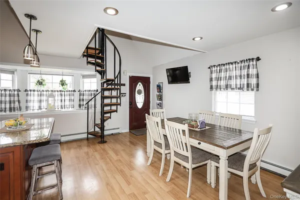 $549,999 | 129 Norwalk Avenue, Unit A, Medford, NY 11763