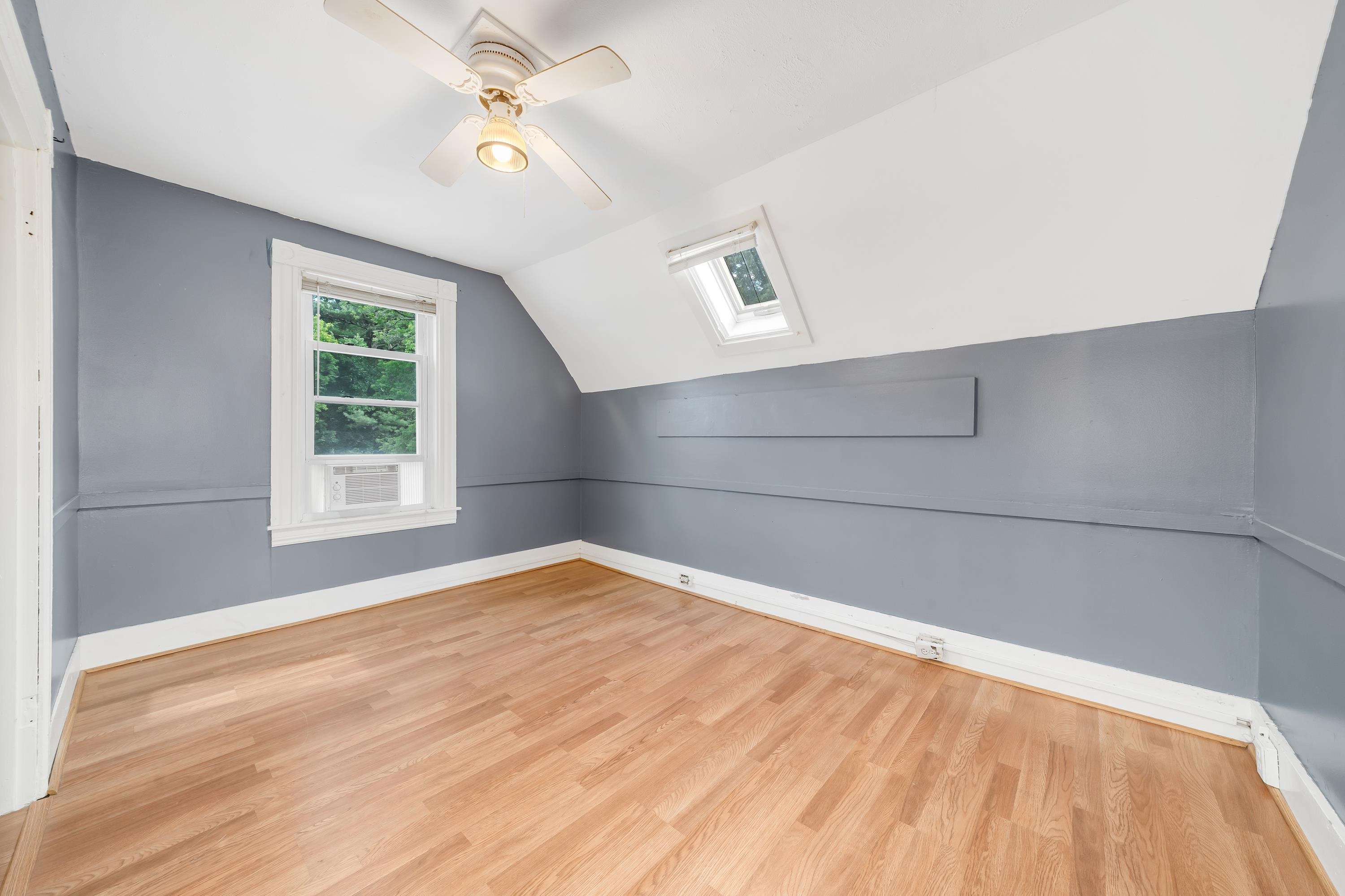 9 Grove Street Derry, NH 03038 - Photo 12 of 23