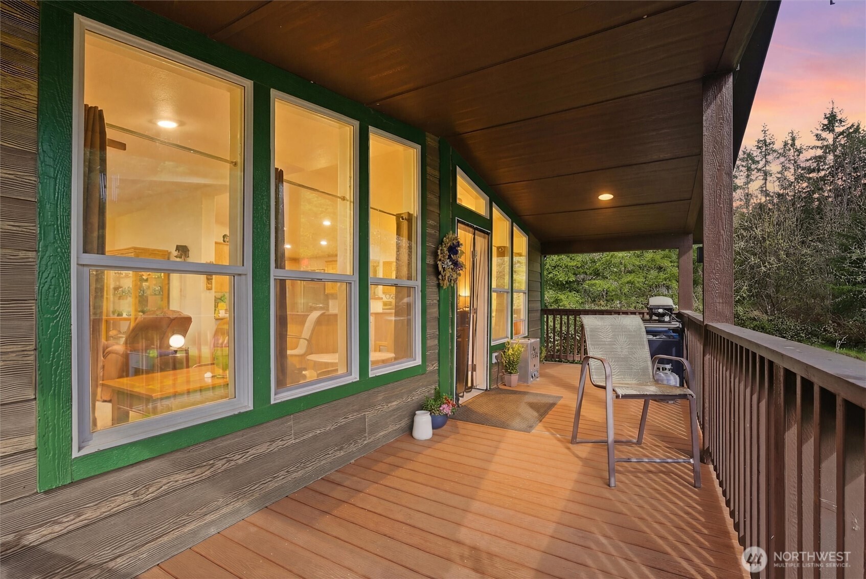 470 Sunshine Drive Sequim, WA 98382 - Photo 4 of 30 a view of porch with seating space