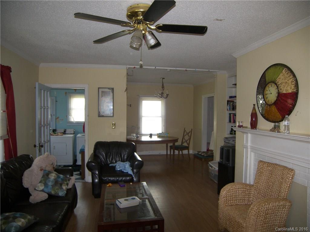 1327 Skyview Road Charlotte, NC 28208 - Photo 3 of 19 Gallery Image 3