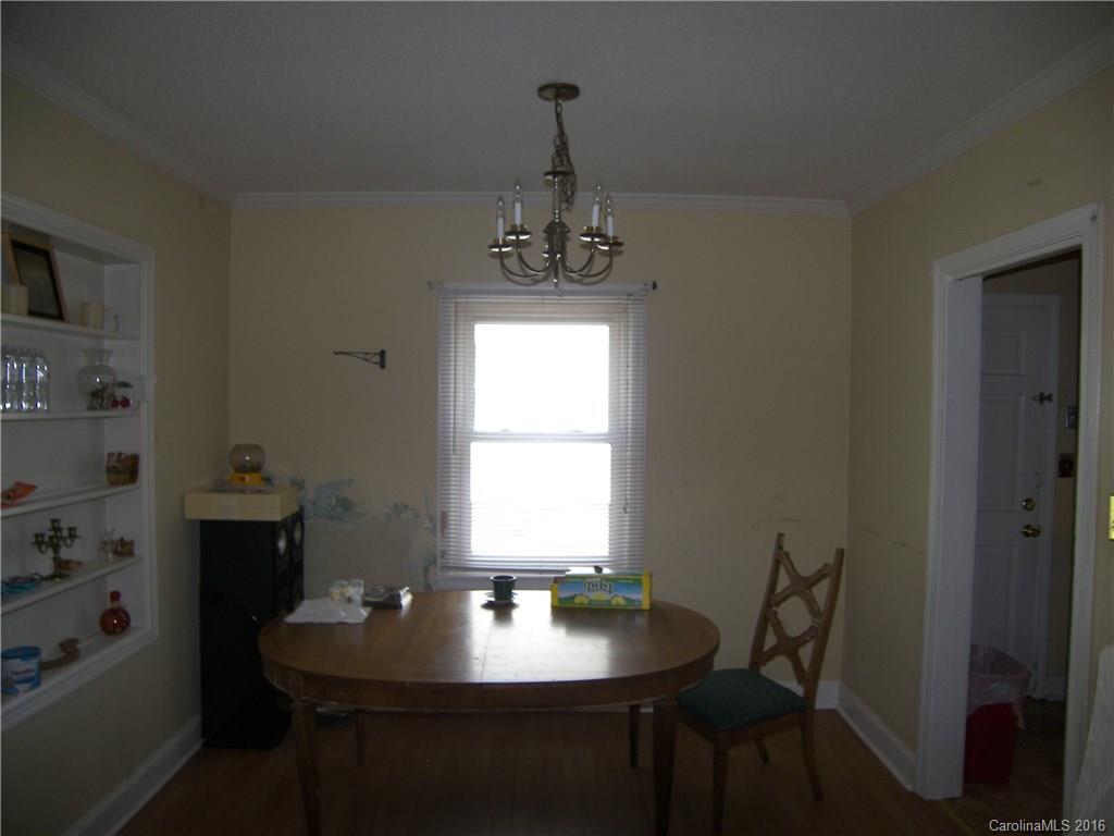 1327 Skyview Road Charlotte, NC 28208 - Photo 4 of 19 Gallery Image 4