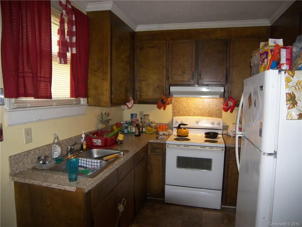 1327 Skyview Road Charlotte, NC 28208 - Photo 6 of 19 Gallery Image 6