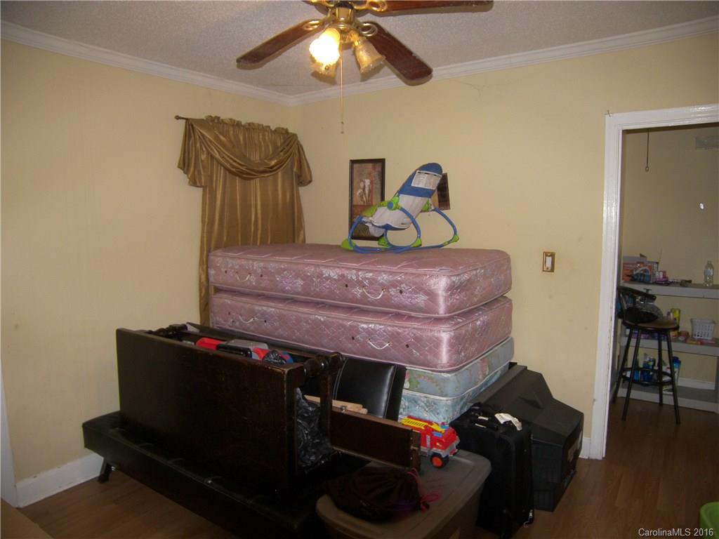 1327 Skyview Road Charlotte, NC 28208 - Photo 7 of 19 Gallery Image 7