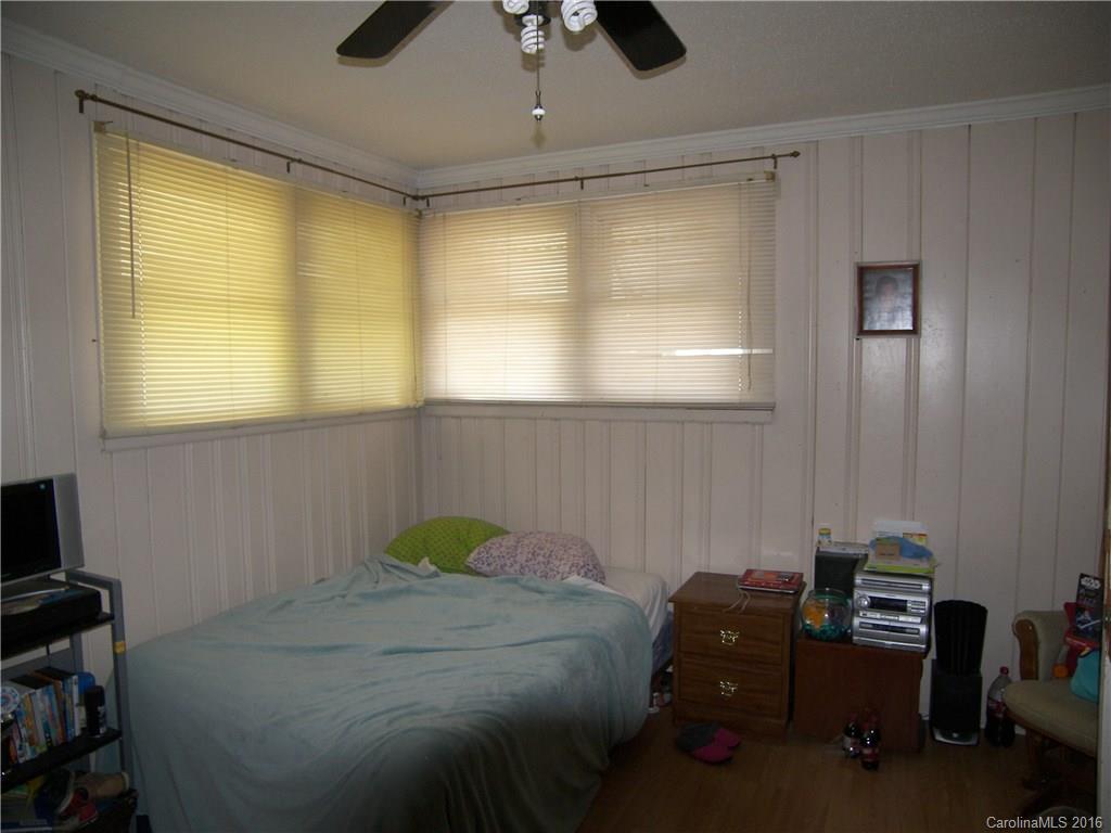 1327 Skyview Road Charlotte, NC 28208 - Photo 8 of 19 Gallery Image 8