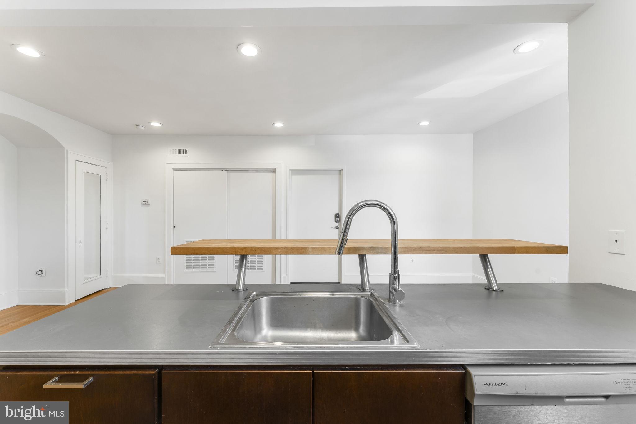 5150 Ridge Avenue, Unit 2 Philadelphia, PA 19128 - Photo 6 of 23