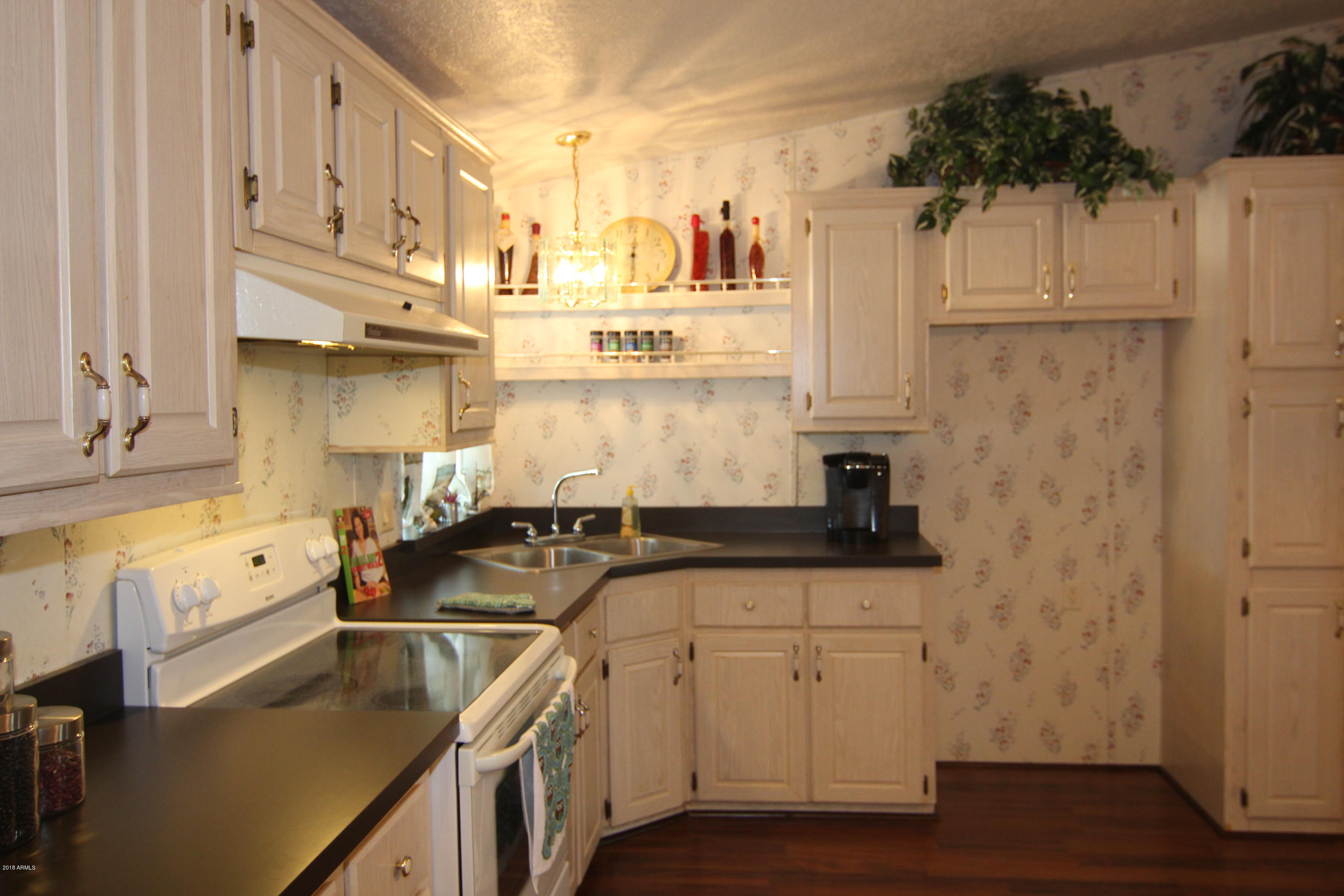 20102 West Arlington Road Buckeye, AZ 85326 - Photo 46 of 66 kitchen