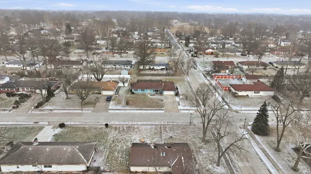 $249,900 | 2535 Hoevelwood Drive, Fort Wayne, IN 46806