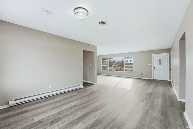 $249,900 | 2535 Hoevelwood Drive, Fort Wayne, IN 46806