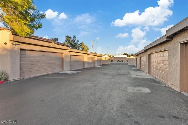 $1,980 | 3388 Pavlo Street, Las Vegas, NV 89121