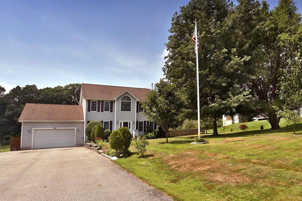 12 Joy Road Salisbury, MA 01952 - Photo 3 of 29 Gallery Image 3