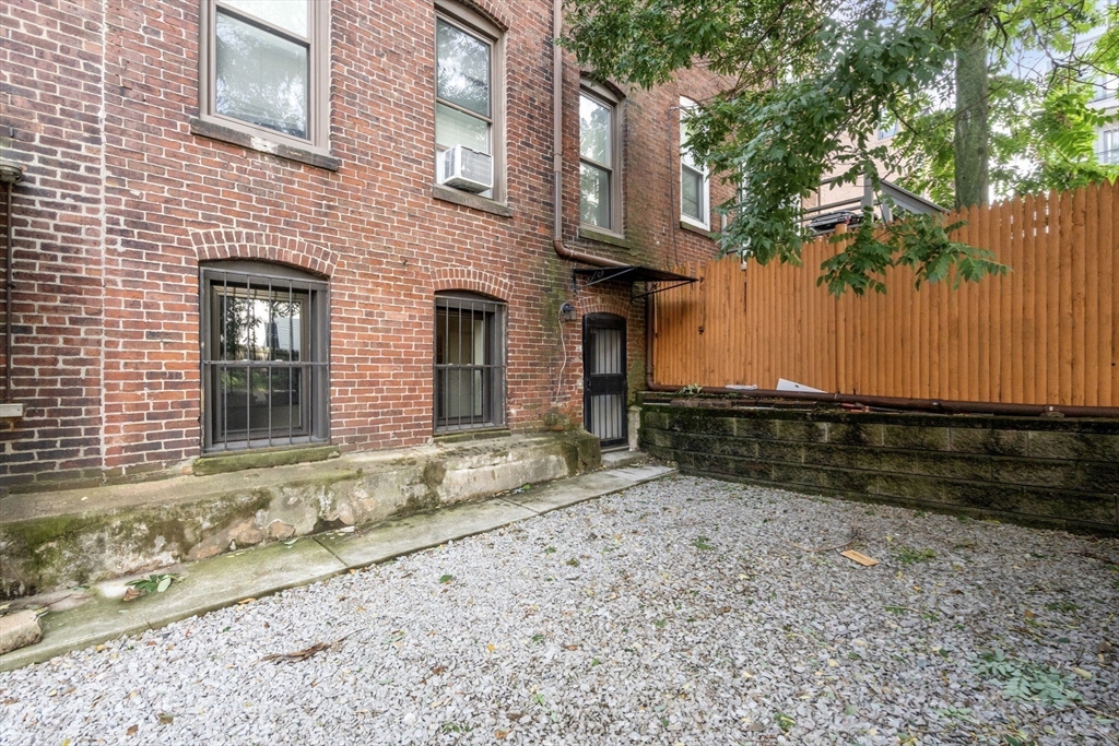 166 F Street, Unit 1 Boston, MA 02127 - Photo 12 of 15