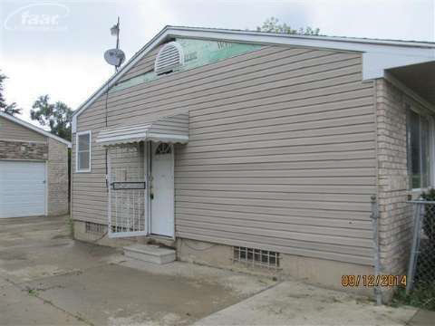 1282 Coldwater Road Flint, MI 48505 - Photo 3 of 20 20421463-2.JPG